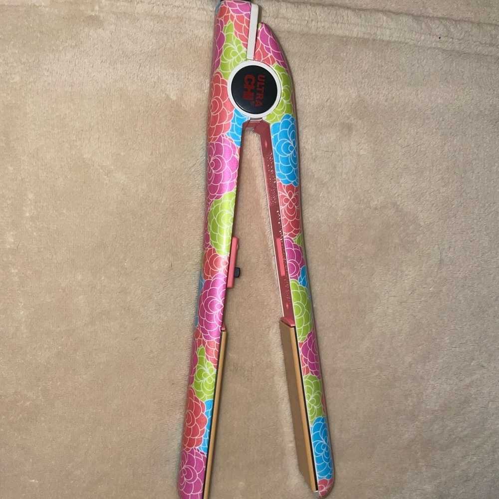 CHI floral print flat iron